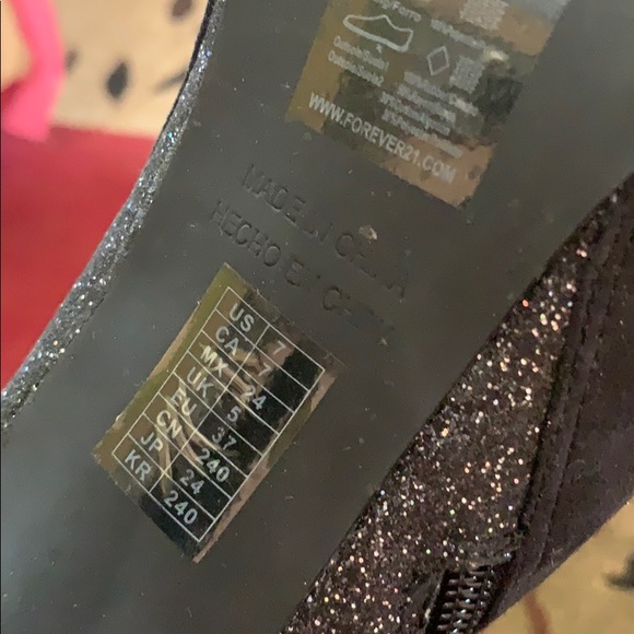 Forever 21 Booties/Heels - Picture 4 of 4